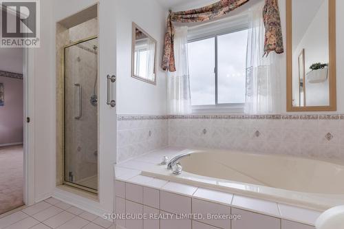 1312 Wildlark Drive, Peterborough (Monaghan), ON - Indoor Photo Showing Bathroom