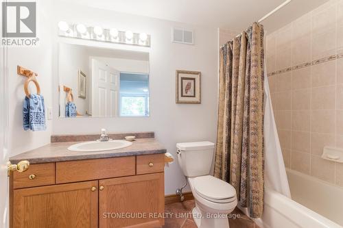 1312 Wildlark Drive, Peterborough (Monaghan), ON - Indoor Photo Showing Bathroom