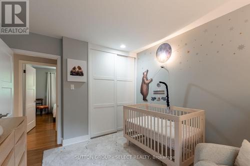 101 Hunt Club Drive, London, ON - Indoor Photo Showing Bedroom