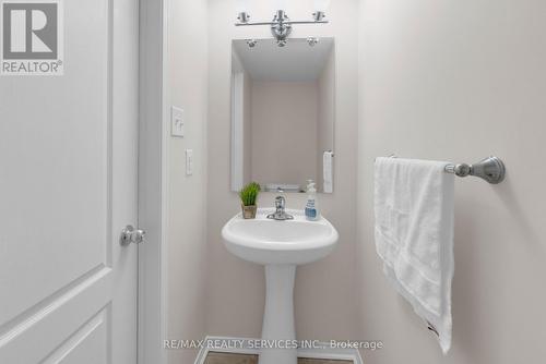 22 Tanasi Road, Brampton, ON - Indoor Photo Showing Bathroom