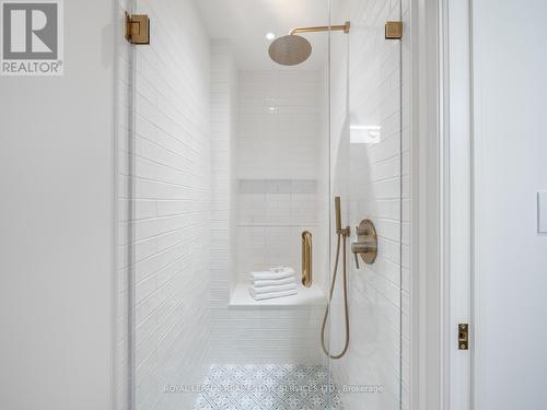 527 Windermere Avenue, Toronto, ON - Indoor Photo Showing Bathroom