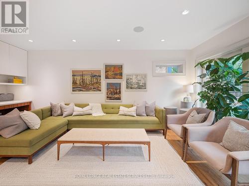 376 Runnymede Road, Toronto, ON - Indoor Photo Showing Living Room