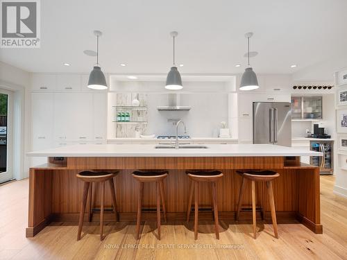 376 Runnymede Road, Toronto, ON - Indoor Photo Showing Kitchen With Upgraded Kitchen