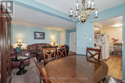 5 Greenleaf Crescent, Brampton, ON - Indoor Photo Showing Dining Room