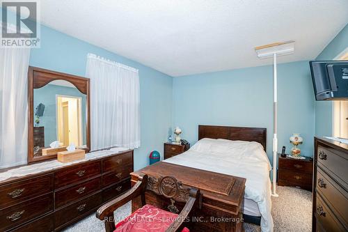 5 Greenleaf Crescent, Brampton, ON - Indoor Photo Showing Bedroom