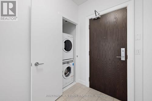 2002 - 438 King Street W, Toronto, ON - Indoor Photo Showing Laundry Room