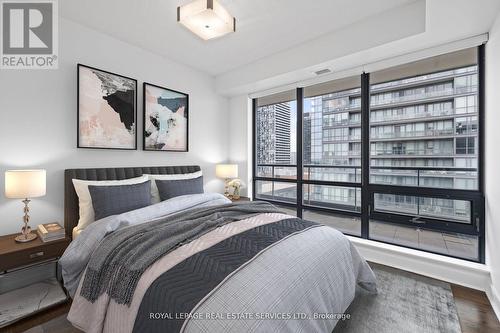 2002 - 438 King Street W, Toronto, ON - Indoor Photo Showing Bedroom