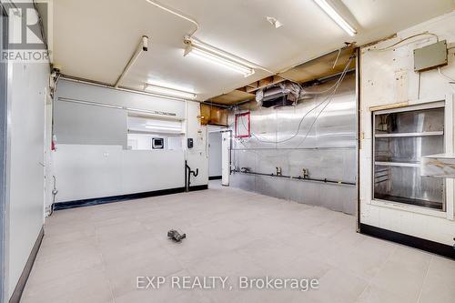 1221 Lobsinger Line, Woolwich, ON - Indoor Photo Showing Garage