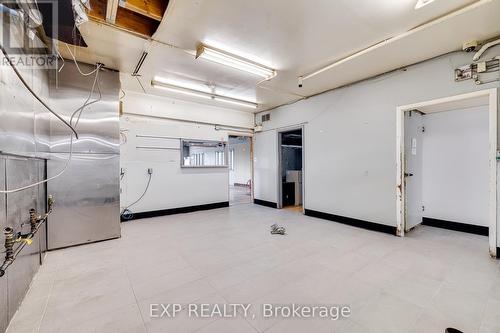 1221 Lobsinger Line, Woolwich, ON - Indoor Photo Showing Garage