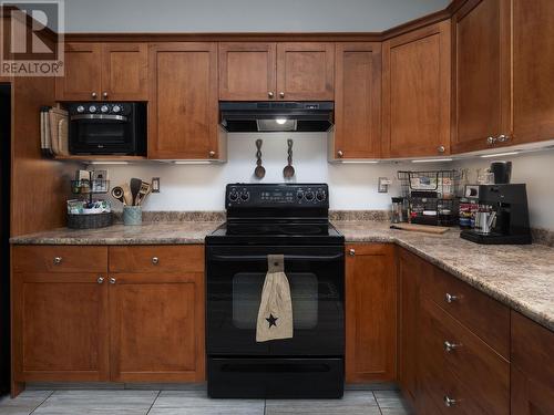 7174 Westgate Avenue, Prince George, BC - Indoor Photo Showing Kitchen