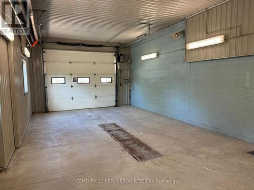 179 Mill Street, North Middlesex (Parkhill), ON - Indoor Photo Showing Garage