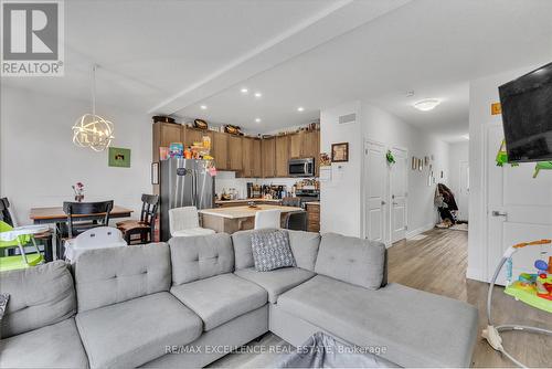 877 Edinburg Drive, Woodstock, ON - Indoor Photo Showing Living Room