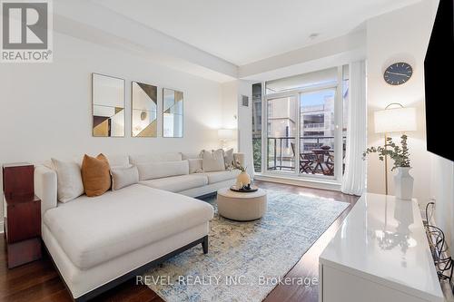 303 - 1 Scott Street, Toronto, ON - Indoor Photo Showing Living Room