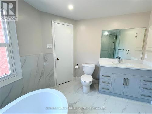 57 Ponymeadow Terrace, Toronto, ON - Indoor Photo Showing Bathroom