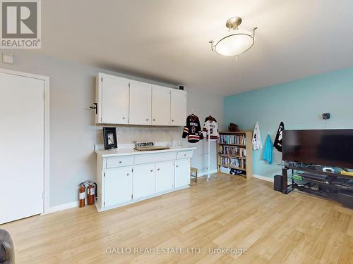 394 Glad Park Avenue, Whitchurch-Stouffville, ON - Indoor Photo Showing Kitchen