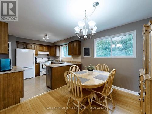 394 Glad Park Avenue, Whitchurch-Stouffville, ON - Indoor Photo Showing Dining Room