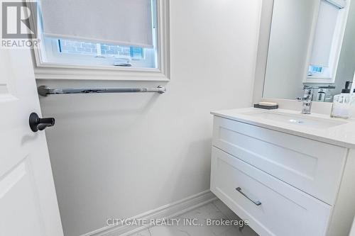 44 Elysian Fields Circle, Brampton, ON - Indoor Photo Showing Bathroom