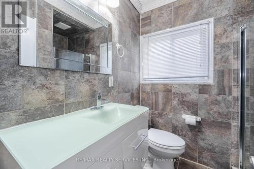 15075 Humberstation Road, Caledon, ON - Indoor Photo Showing Bathroom