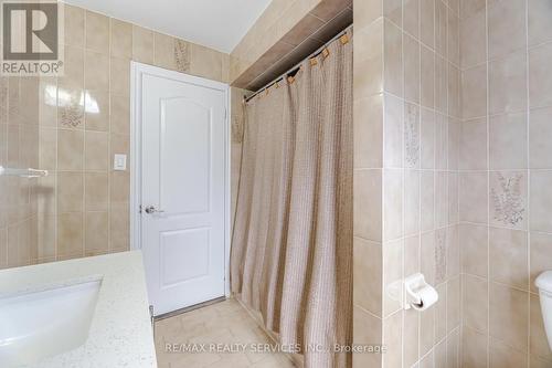 15075 Humberstation Road, Caledon, ON - Indoor Photo Showing Bathroom