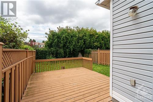 79 Locheland Crescent, Ottawa, ON - Outdoor With Exterior