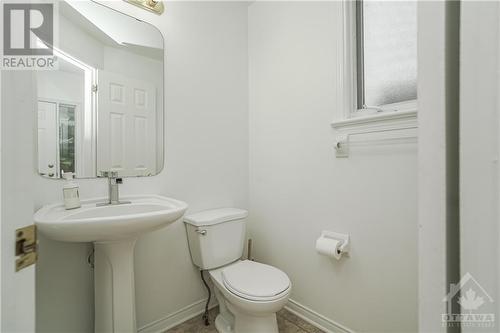 Powder Room - 79 Locheland Crescent, Ottawa, ON - Indoor Photo Showing Bathroom