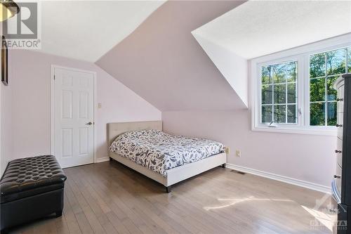 Bedroom 4 on 2nd level with walk-in closet - 1390 Millburn Crescent, Ottawa, ON - Indoor Photo Showing Bedroom