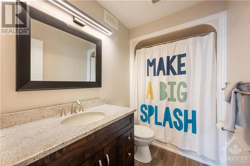 1691 Belcourt Boulevard, Ottawa, ON - Indoor Photo Showing Bathroom