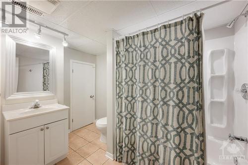 1691 Belcourt Boulevard, Ottawa, ON - Indoor Photo Showing Bathroom