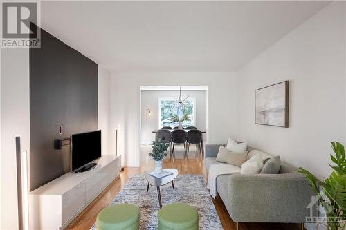 1691 Belcourt Boulevard, Ottawa, ON - Indoor Photo Showing Living Room