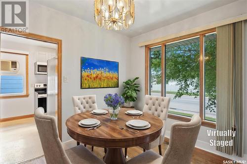 1805 Clarence Avenue S, Saskatoon, SK - Indoor Photo Showing Dining Room