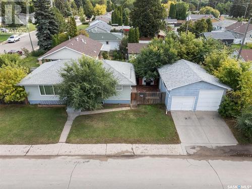 1805 Clarence Avenue S, Saskatoon, SK - Outdoor