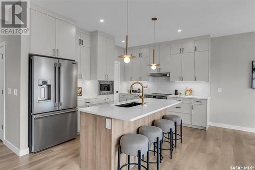 159 Leskiw Lane, Saskatoon, SK - Indoor Photo Showing Kitchen With Stainless Steel Kitchen With Upgraded Kitchen