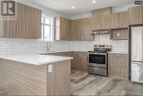 1046 Martin Avenue Unit# 3, Kelowna, BC - Indoor Photo Showing Kitchen