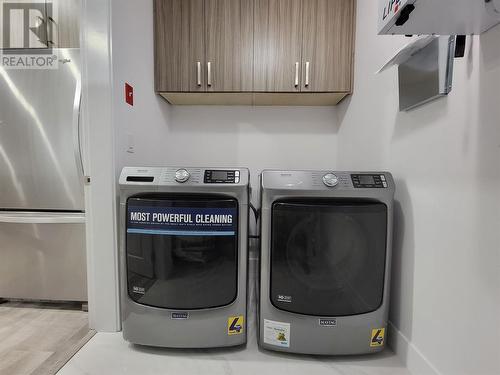 1046 Martin Avenue Unit# 3, Kelowna, BC - Indoor Photo Showing Laundry Room