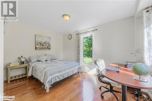 10 Musquake Court, Tiny Twp, ON - Indoor Photo Showing Bedroom