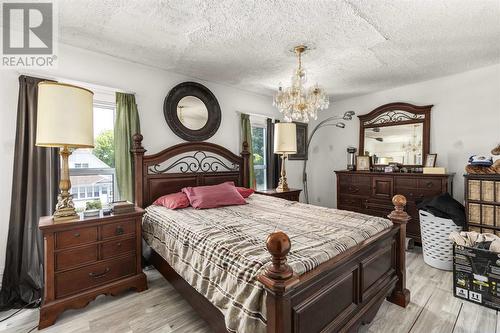 229 Huron St, Sault Ste. Marie, ON - Indoor Photo Showing Bedroom