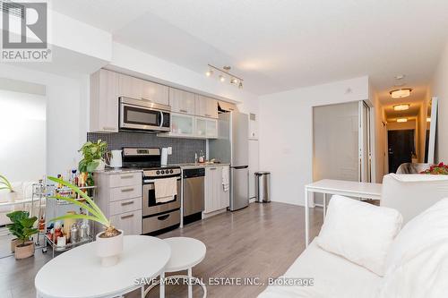 508E - 36 Lisgar Street, Toronto, ON - Indoor Photo Showing Kitchen