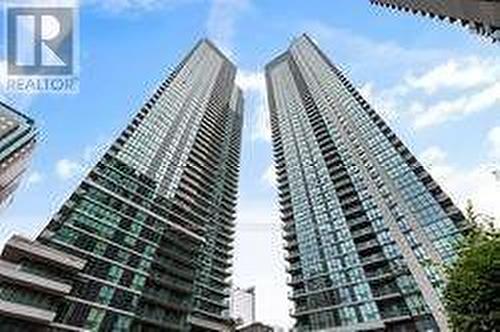 1013 - 33 Bay Street, Toronto, ON - Outdoor With Balcony With Facade