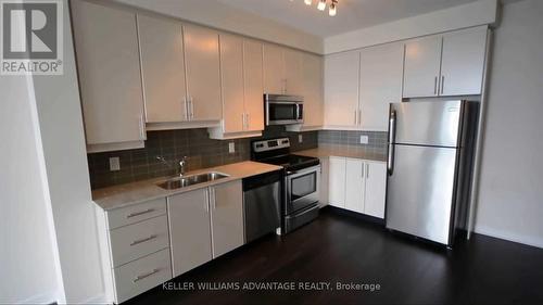 1013 - 33 Bay Street, Toronto, ON - Indoor Photo Showing Kitchen With Stainless Steel Kitchen With Double Sink