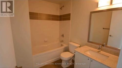 1013 - 33 Bay Street, Toronto, ON - Indoor Photo Showing Bathroom