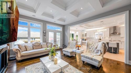 1 Tally Lane, Toronto, ON - Indoor Photo Showing Living Room