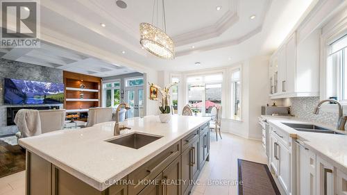 1 Tally Lane, Toronto, ON - Indoor Photo Showing Kitchen With Double Sink With Upgraded Kitchen