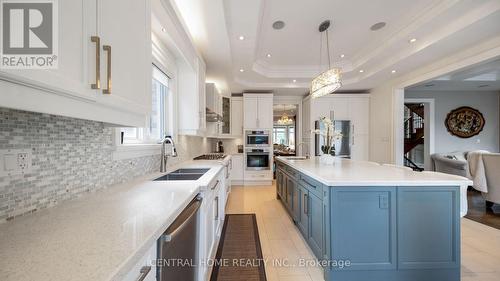 1 Tally Lane, Toronto, ON - Indoor Photo Showing Kitchen With Double Sink With Upgraded Kitchen