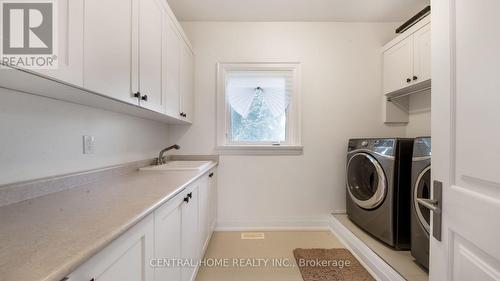 1 Tally Lane, Toronto, ON - Indoor Photo Showing Laundry Room