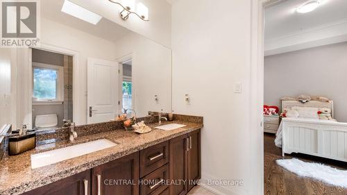 1 Tally Lane, Toronto, ON - Indoor Photo Showing Bathroom