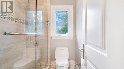 1 Tally Lane, Toronto, ON - Indoor Photo Showing Bathroom