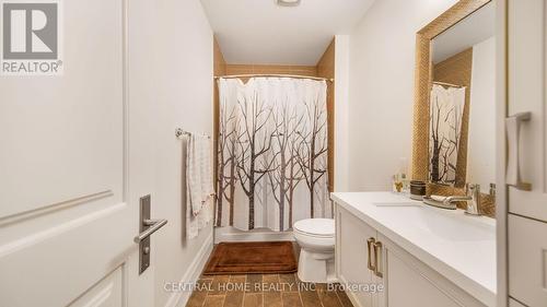 1 Tally Lane, Toronto, ON - Indoor Photo Showing Bathroom