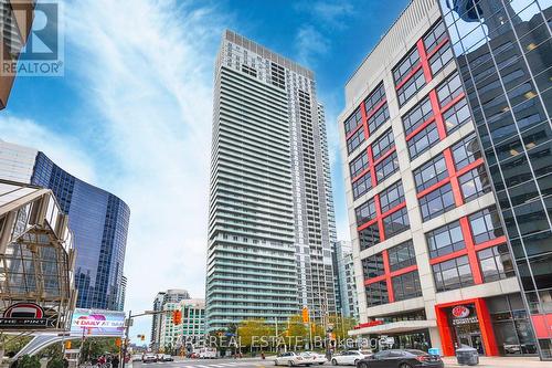 4102 - 300 Front Street W, Toronto, ON -  With Facade