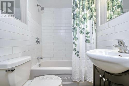 Lower - 218 Broadview Avenue, Toronto, ON - Indoor Photo Showing Bathroom