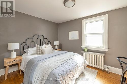 1010 Greenwood Avenue, Toronto, ON - Indoor Photo Showing Bedroom